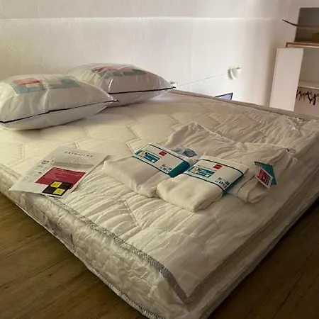 Appartement Studio Centre Du Vieil Antibes